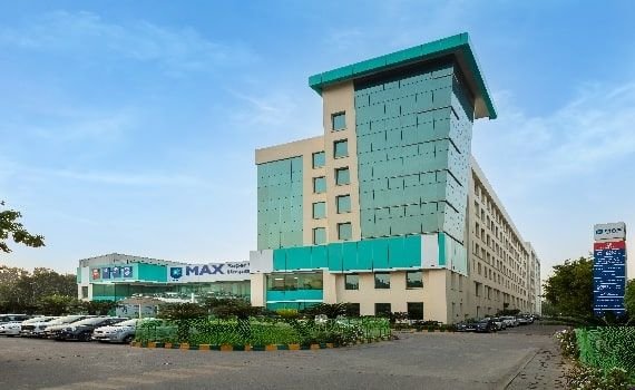 max_hospital_saket_building-min1